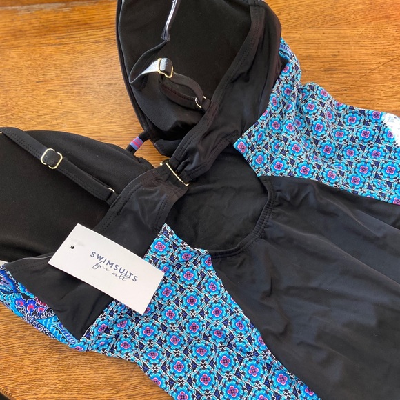 Swimsuits For All Deep Vneck Plunge Sexy One Piece - Picture 5 of 5